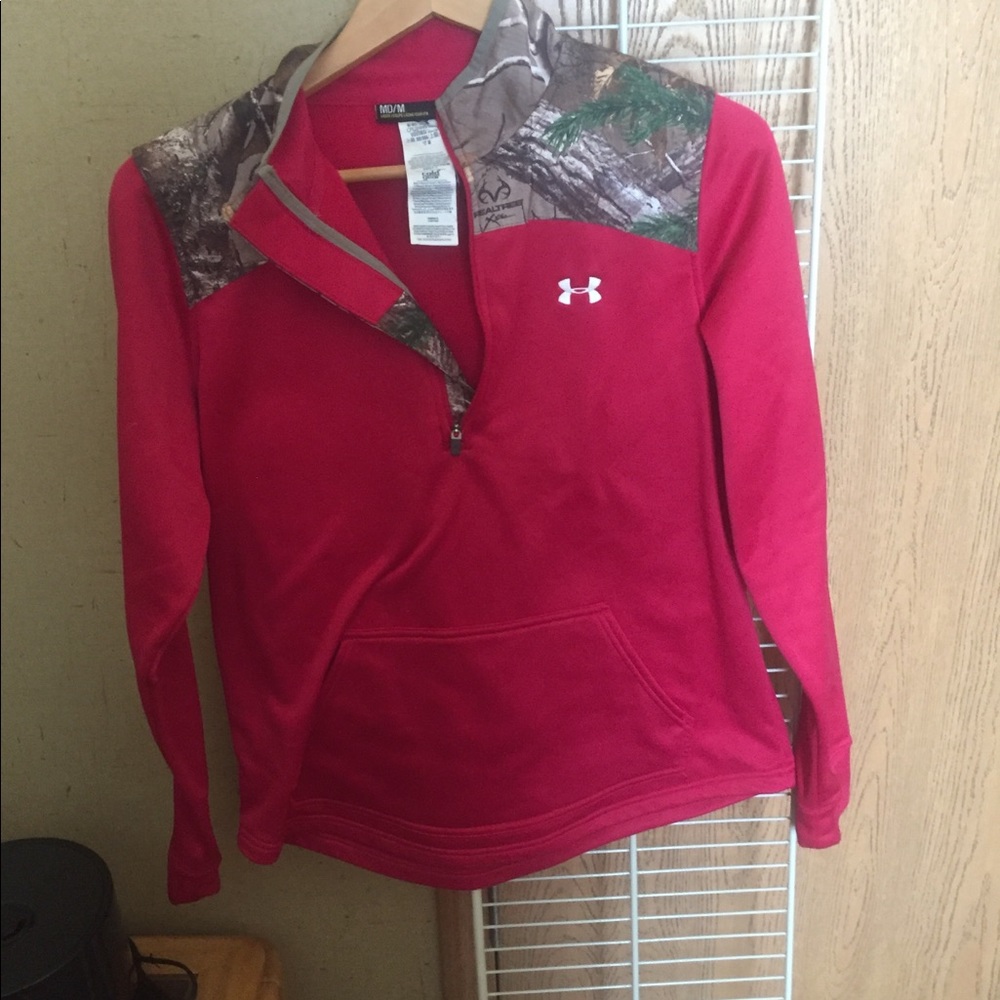 Maroon under armor 1/4 fleece zip sweatshirt